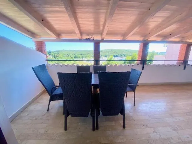 Rooftop Marina Views Apartment بولا 0*,  كرواتيا