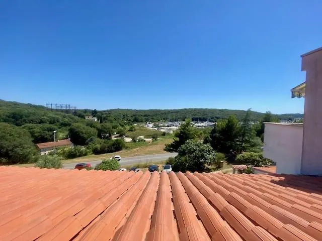 Rooftop Marina Views Apartment Pula 0*,